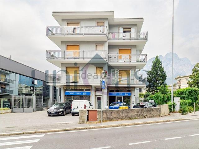 Appartamento in vendita a Acquate, Lecco