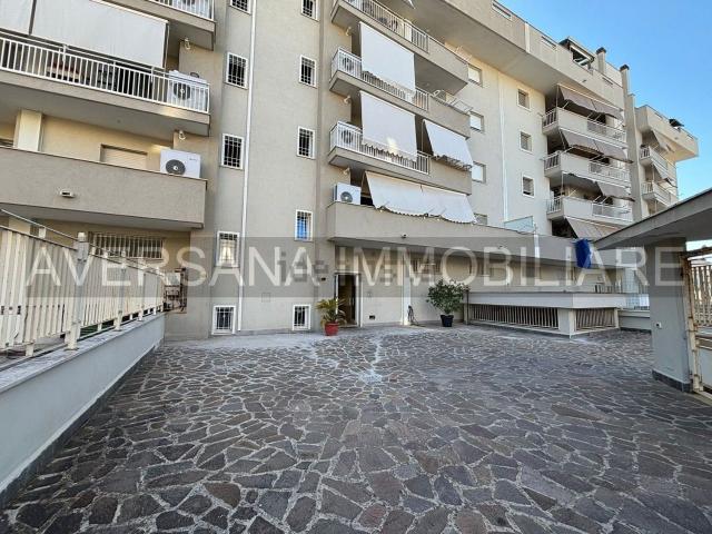 Appartamento in vendita a Lusciano, Campania