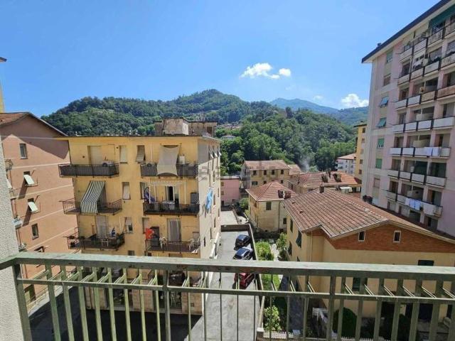 Appartamento in vendita a Campomorone, Liguria