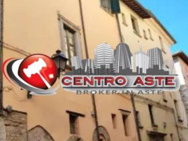 Appartamento in vendita a Quartiere Mercatale, Marche
