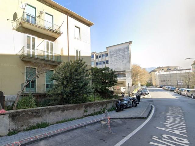 Appartamento in vendita a Salerno, Campania