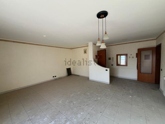 Appartamento in vendita a Carlentini, Sicilia