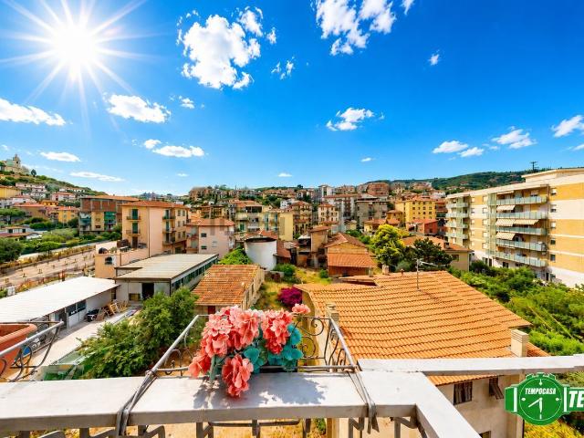 Appartamento in vendita a Oliveto, Imperia