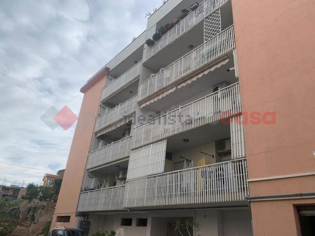 Appartamento in vendita a Calabria, Reggio Calabria