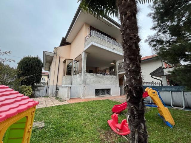 Appartamento in vendita a Busto Arsizio, Lombardia