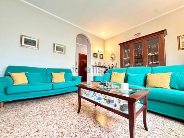 Appartamento in vendita a Castelleone, Cremona