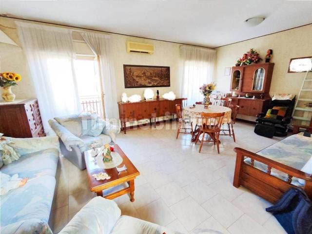 Appartamento in vendita a Valverde, Sicilia