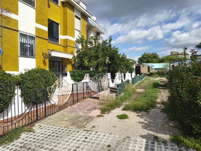 Appartamento in vendita a Portici, Campania