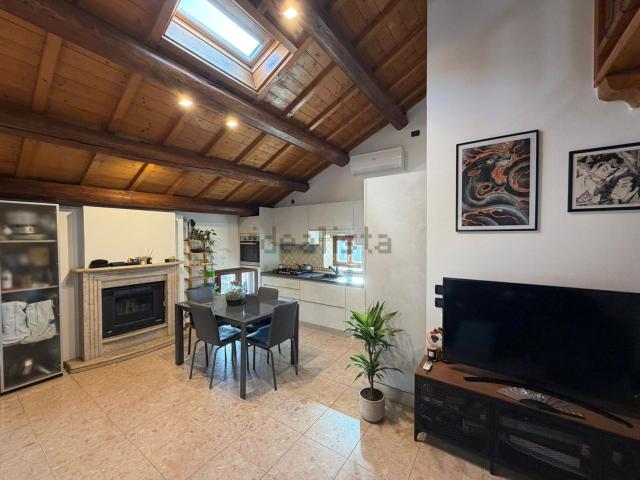 Appartamento in vendita a Alte Ceccato, Montecchio Maggiore