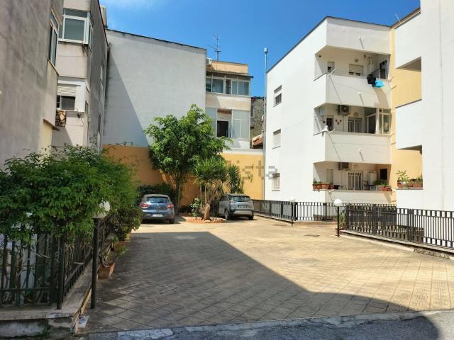 Appartamento in vendita a VII Circoscrizione, Palermo