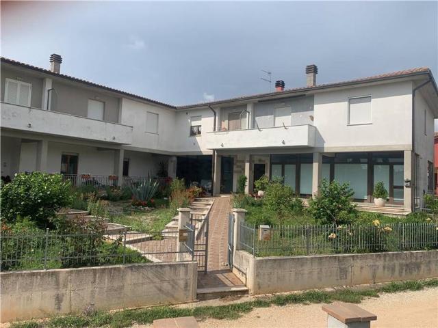 Appartamento in vendita a Gualdo Cattaneo, Umbria