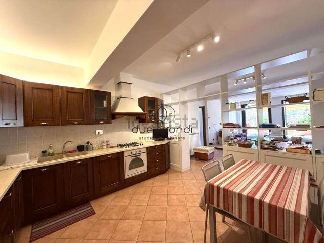 Appartamento in vendita a Santa Croce, Spoleto