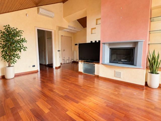 Attico in vendita a Bellaria, Peschiera Borromeo