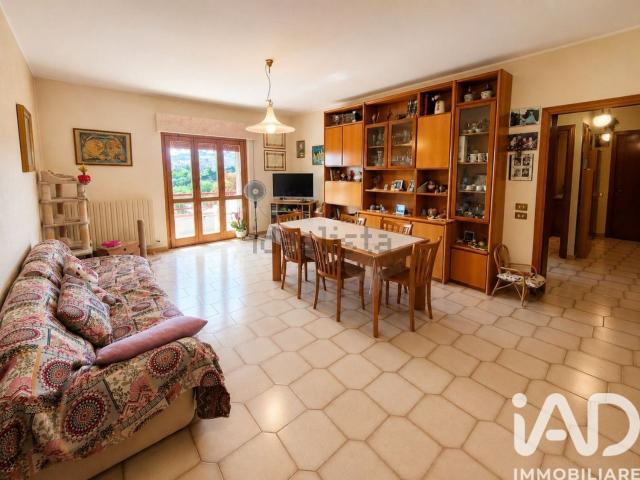 Appartamento in vendita a Borgo Cappuccini, Marche