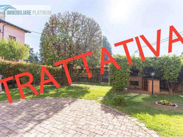 Appartamento in vendita a Besana In Brianza, Lombardia