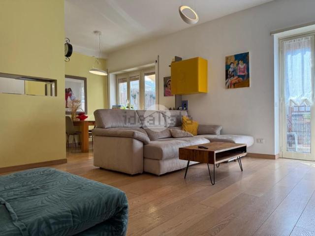 Attico in vendita a Monte Sacro Alto, Roma