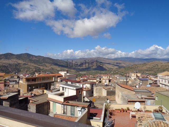 Appartamento in vendita a Bronte, Catania