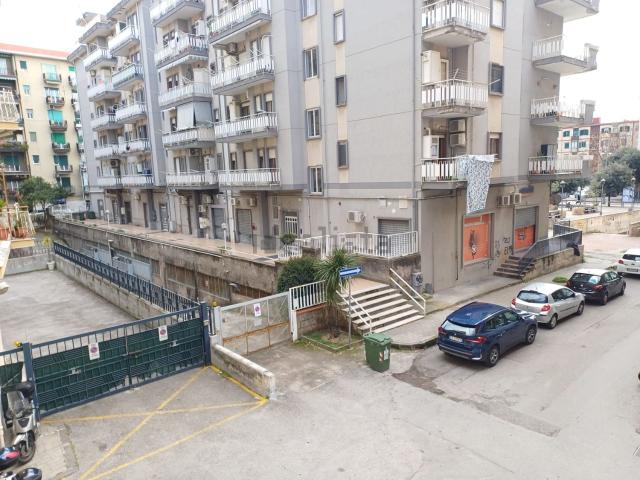 Appartamento in vendita a Salerno, Campania
