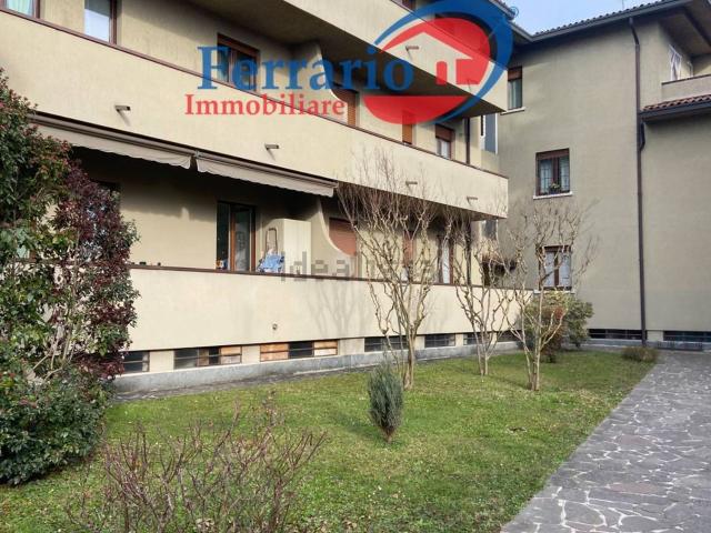 Appartamento in vendita a Arcore, Lombardia