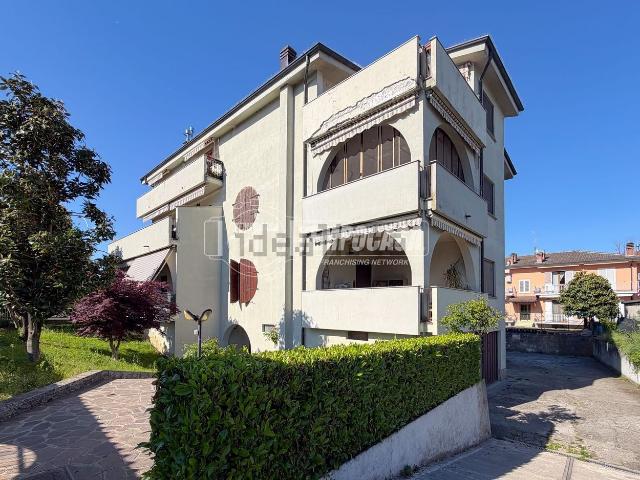 Appartamento in vendita a Comazzo, Lodi