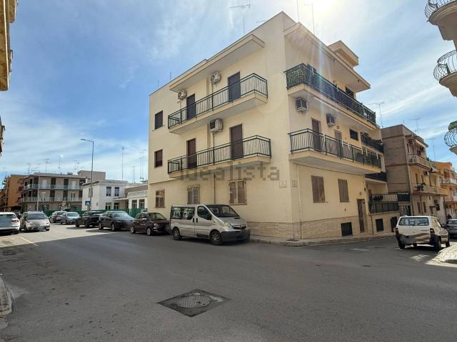 Appartamento in vendita a Massafra, Taranto