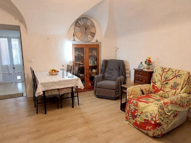 Appartamento in vendita a Prelà, Liguria