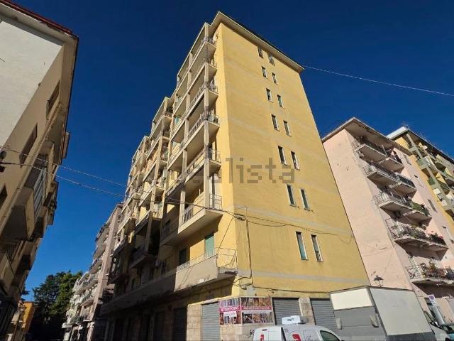 Appartamento in vendita a Battipaglia, Salerno