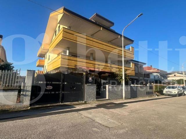 Appartamento in vendita a Calvi Risorta, Campania