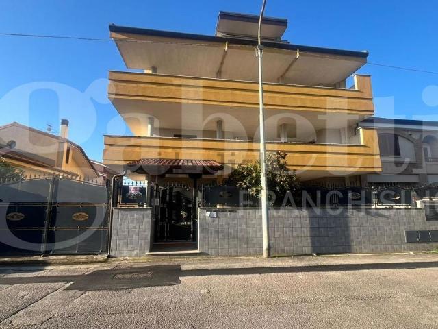 Appartamento in vendita a Calvi Risorta, Campania