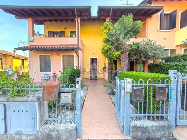 Appartamento in vendita a Zuccotti, Castelnuovo del Garda