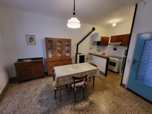 Appartamento in vendita a Rezzago, Lombardia