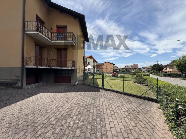 Appartamento in vendita a Varese, Lombardia