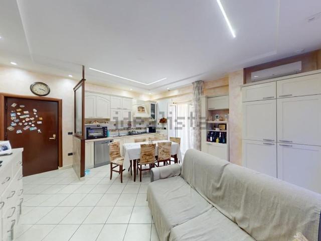 Appartamento in vendita a Casandrino, Napoli