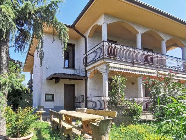 Appartamento in vendita a Parzano, Orsenigo