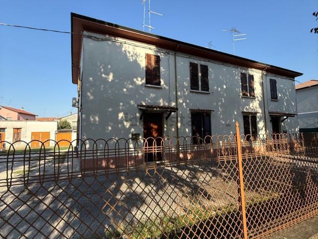 Appartamento in vendita a Rosine, Revere