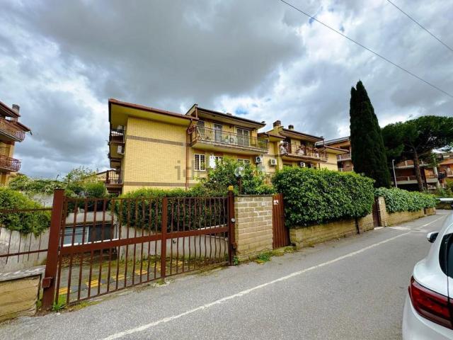 Appartamento in vendita a Guidonia Montecelio, Roma Capitale