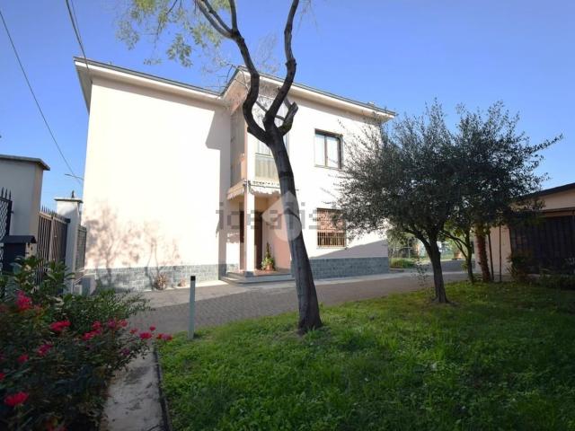 Appartamento in vendita a Baraggia, Brugherio