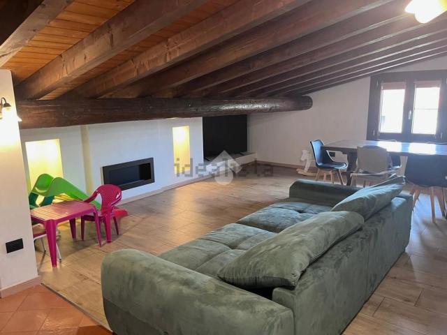 Appartamento in vendita a Adro, Lombardia