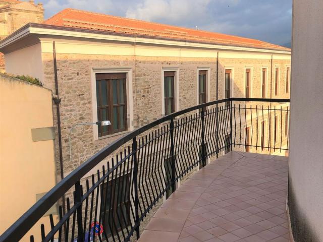 Appartamento in vendita a Ficarra, Sicilia