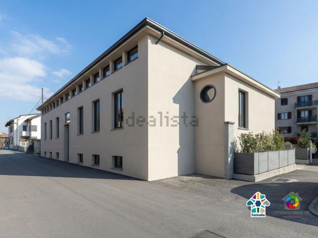 Appartamento in vendita a Sovico, Lombardia