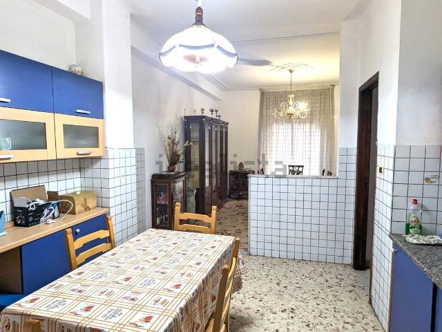 Appartamento in vendita a Acireale, Catania