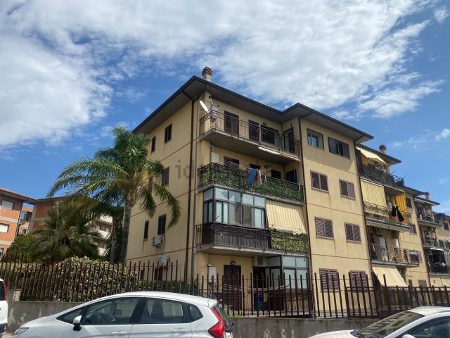 Appartamento in vendita a Gravina Di Catania, Catania