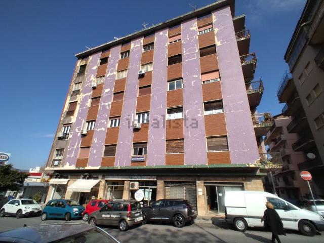 Appartamento in vendita a Calabria, Reggio Calabria