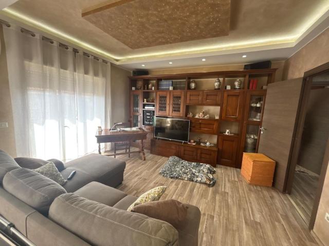 Appartamento in vendita a Mascalucia, Catania