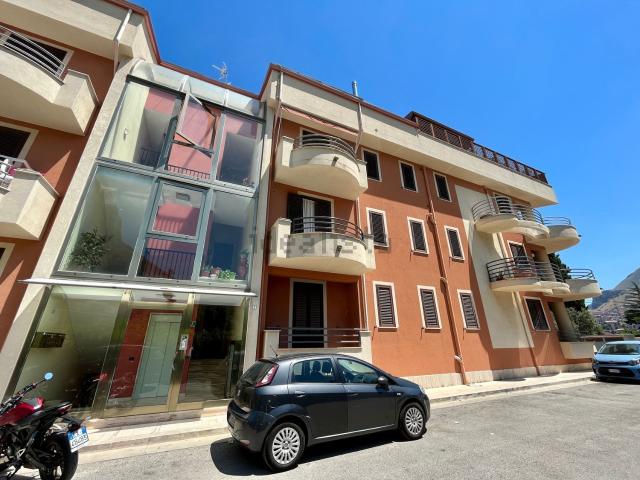 Appartamento in vendita a Partinico, Sicilia