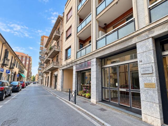 Appartamento in vendita a Pinerolo, Torino