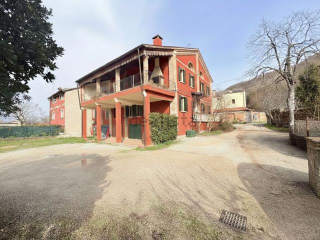 Appartamento in vendita a Galzignano Terme, Veneto