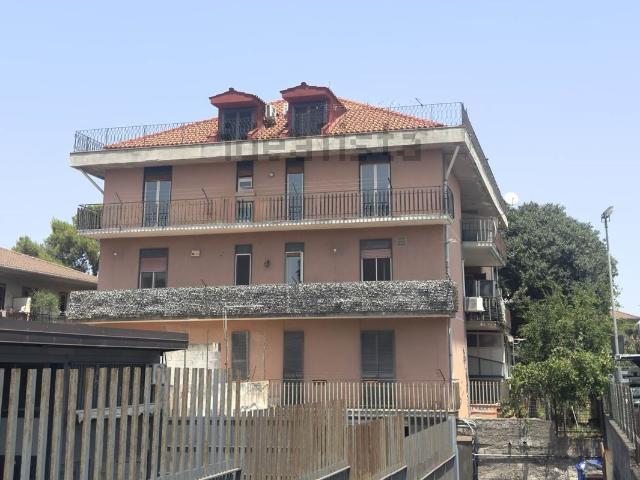 Appartamento in vendita a Valverde, Sicilia