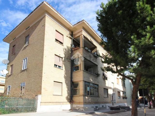 Appartamento in vendita a Santa Petronilla, Marche