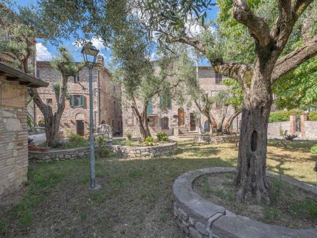 Appartamento in vendita a Corciano, Umbria